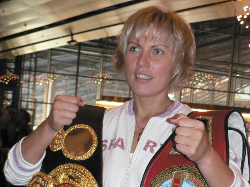 Российская чемпионка по боксу наталья рагозина фото биография
